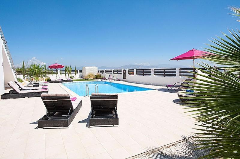 Villa Arcadia, Kallepia Paphos Exterior foto